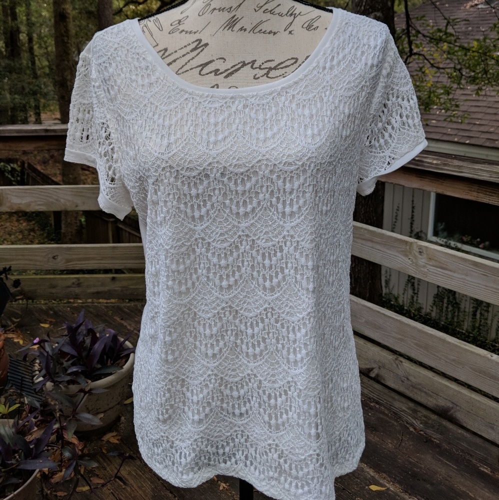 89th & Madison White Top